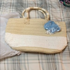 Straw tote bag from Altru